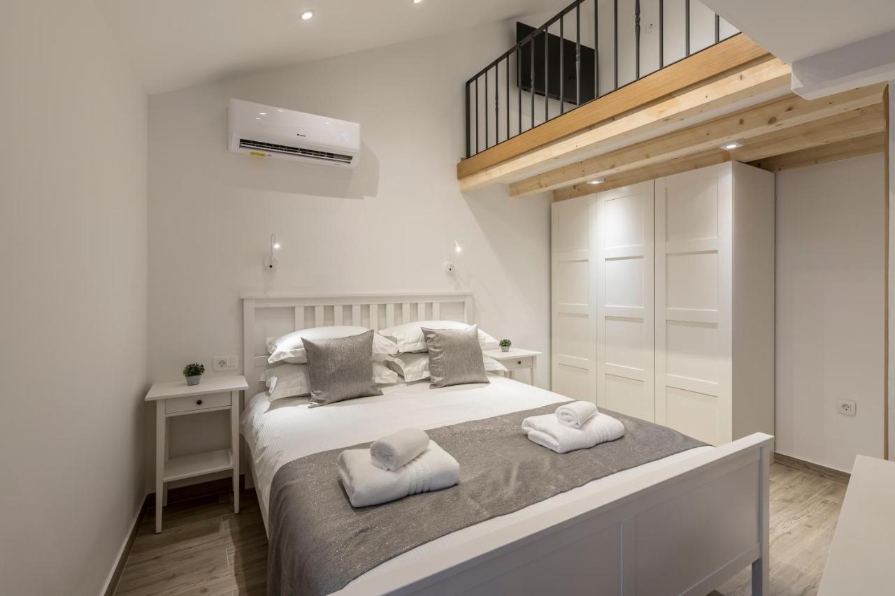 Cosmijeva Luxury Rooms Split Exterior photo