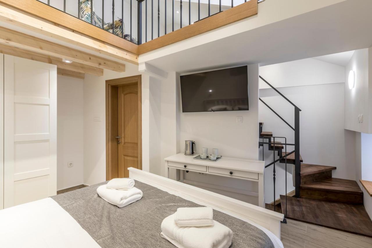 Cosmijeva Luxury Rooms Split Exterior photo